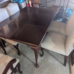 Dinning Table