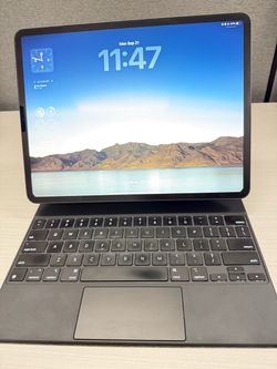 Apple iPad Pro 12.9” – 256GB + Magic Keyboard