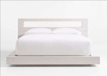 Adia White Wood Platform
Bed by Leanne Ford