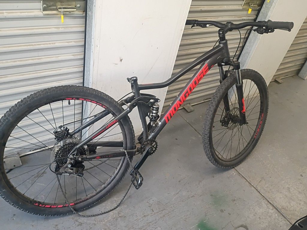 29" Moongoose Trail Bike
