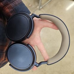 Sennheiser momentum 4