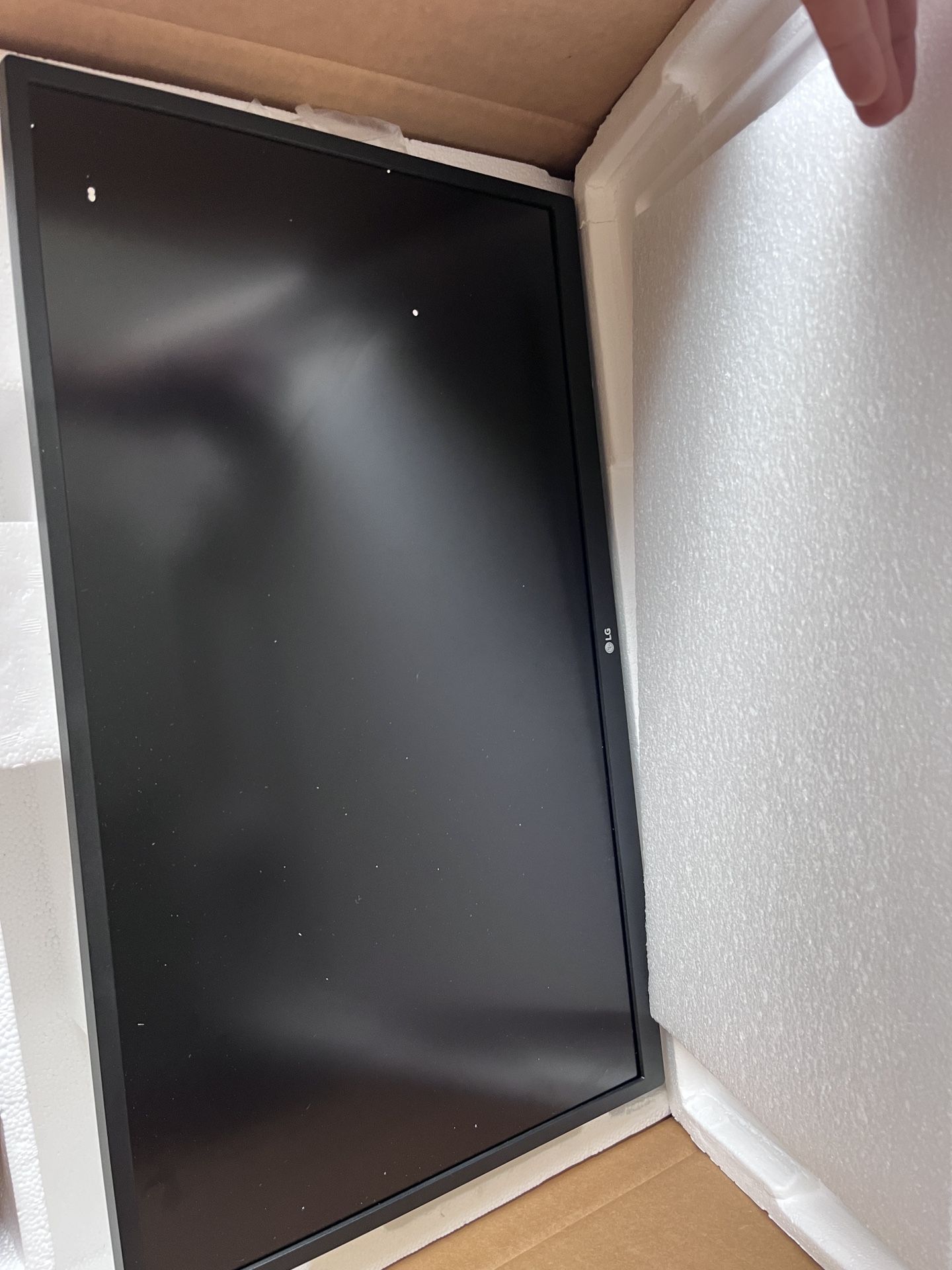 LG 27” UHD 4k Monitor