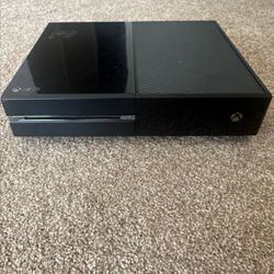 Xbox 1 Black With Controller