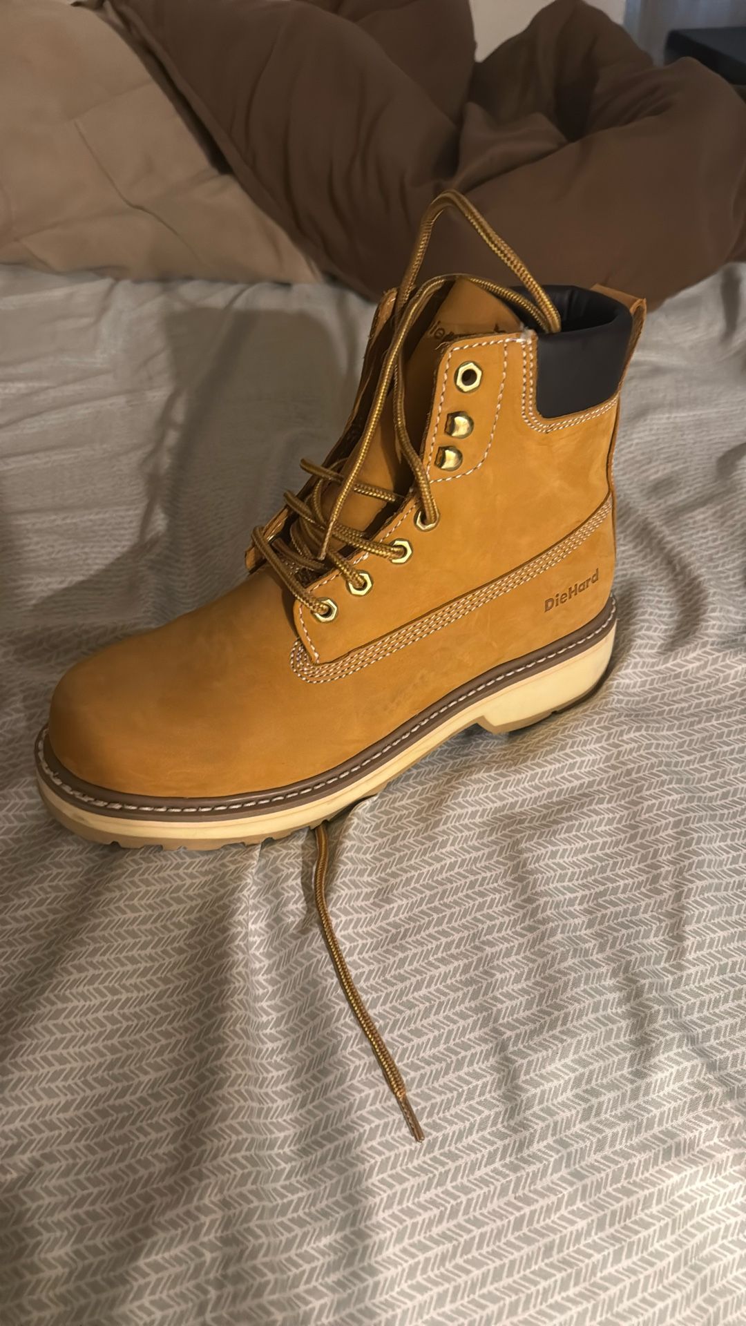 Diehard Boots New Size 9