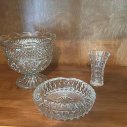 Vintage A Lot Of Three Glass And Cry