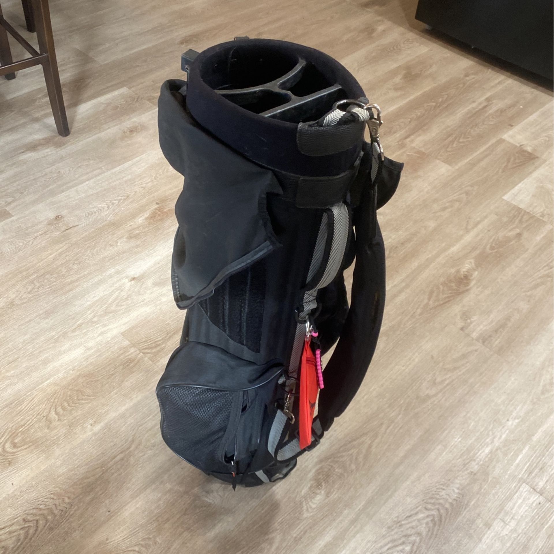 Cubs golf bag for Sale in Mesa, AZ - OfferUp