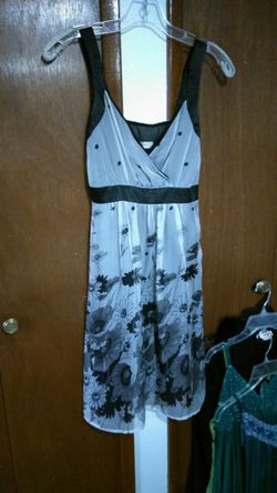 Beautiful black & white party dress size small.