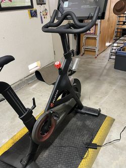Peloton Bike