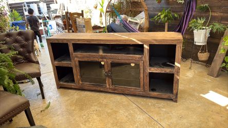 Tv  console