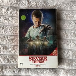 Netflix Stranger Things: Season 1 Collector’s Edition ( 4K/UHD + Blu-Ray)