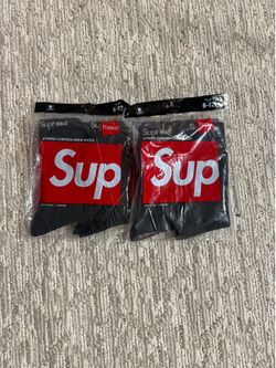 Supreme socks