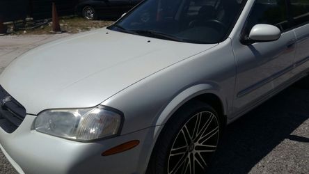 2000 Maxima 2400 cash price Drop. ! Cash only.