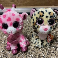 2 Ty Beanie Baby Valentine plush Giraffe And Leopard 