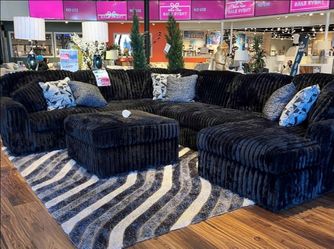 Black Corduroy Sectional Couch Set Fast Delivery U Shaped Modular Corduroy black sectional Only $39 down payment 👉 Please ask Jon Green for a discoun