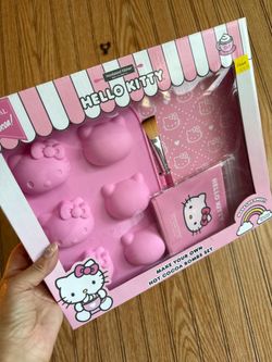 Hello Kitty Kit set