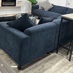 Blue Four Piece Sectional couch In Great Condition. 