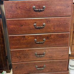 5 Drawer Dresser  