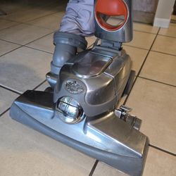Kerby Vacumm/ Floor And Drape/Shampoower