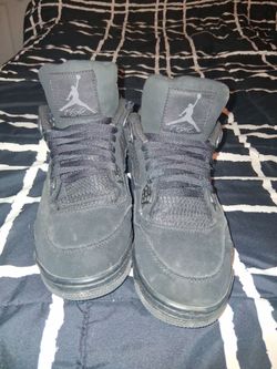 Black Jordan's size 11