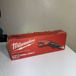 Milwaukee M12 12V Lithium-Ion Cordless Copper Tubing Cutter (Tool-Only)
