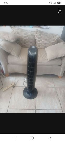 Hampton Bay Standing Fan