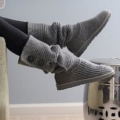 UGG Classic Cardy 1876 grey  Metallic Knit Sweater Boots Women's US 7