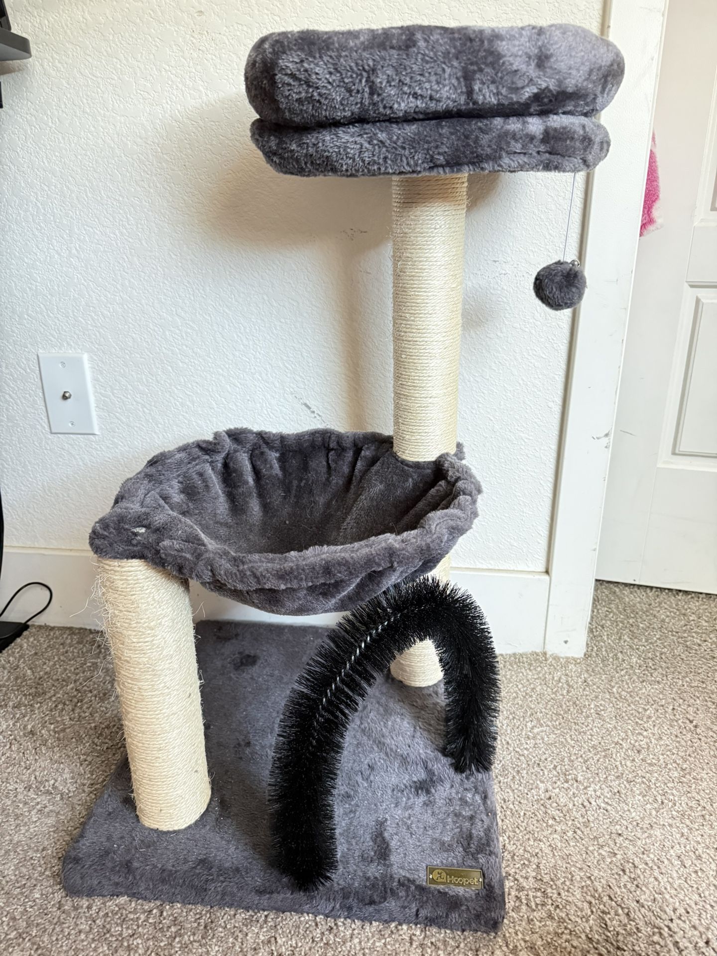 Hoppet Cat tree
