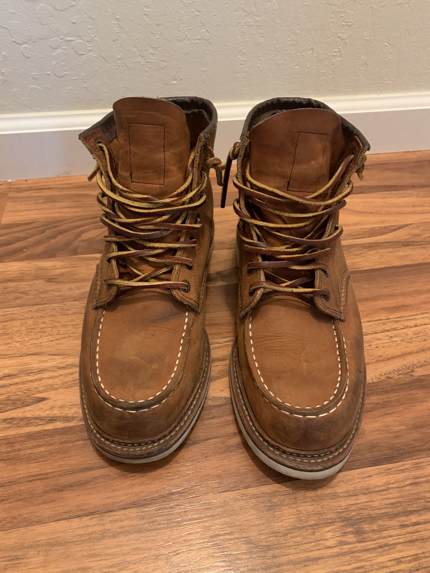 Red Wing shoes, work boots for men. Leather