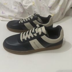 TOMMY HILFIGER LOKNI  SNEAKER Shoes For Men - Size 10 1/2 - New - $50$ Firmed Price 