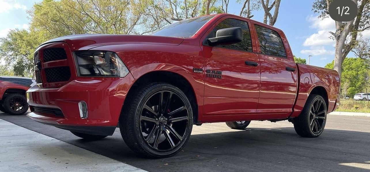 Ram 1500 24” Dub Flex With Tires