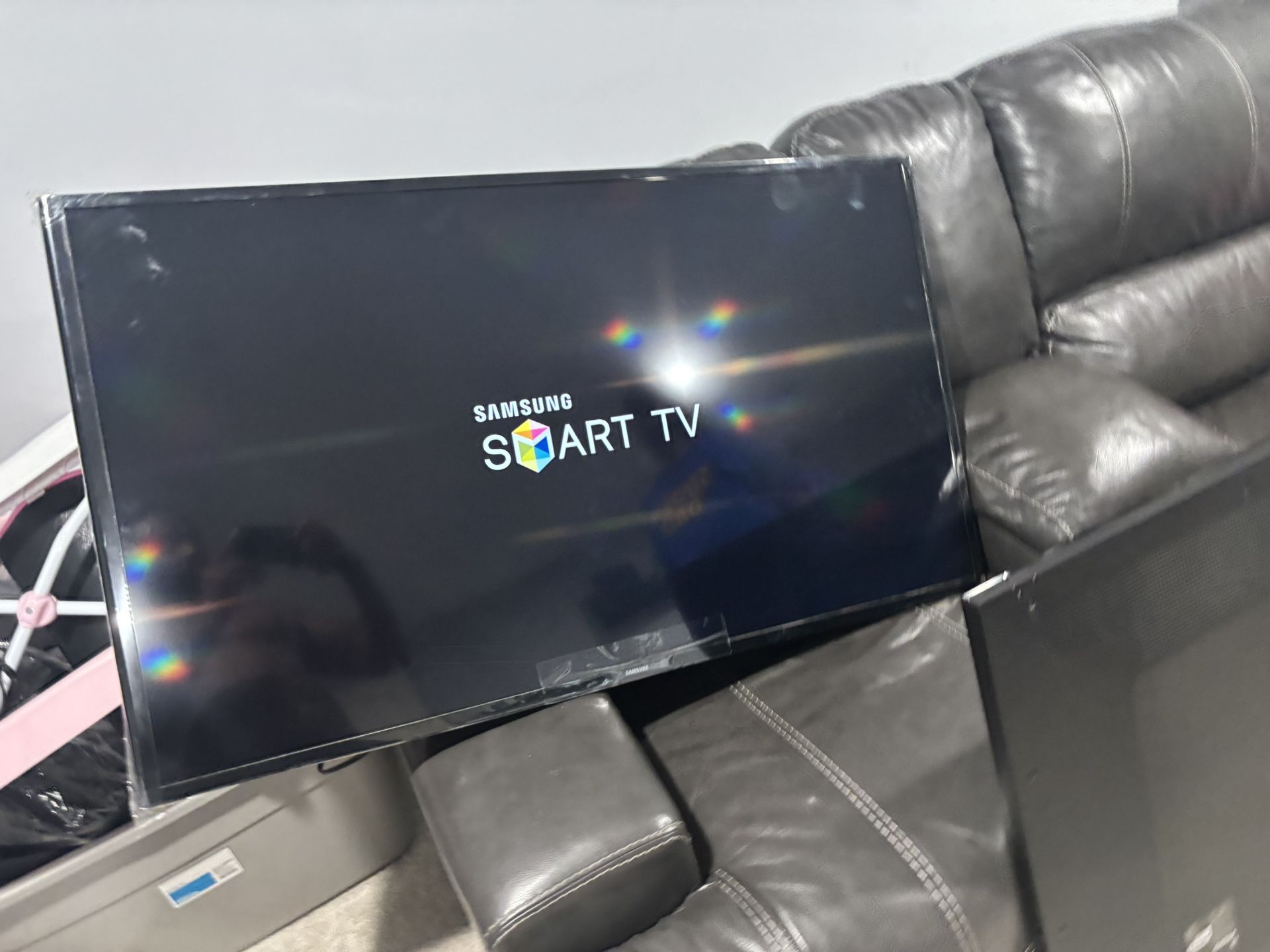 Samsung LG TV 45 Inch