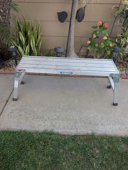 Werner Folding Metal Work / Painting Platform/SCAFFOLDING Bench Model # AP-20X-2