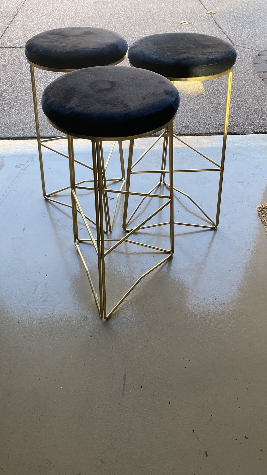 3 Modern Elegant Bar Stools