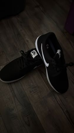 Nike SB Canvas Size 7