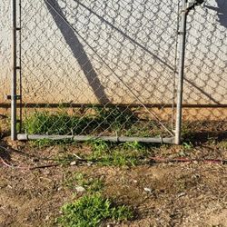Gate