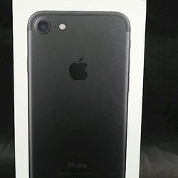 Total Wireless IPhone 7 32GB phone , New Condition , Carrier Locked , IMEI is Clean
