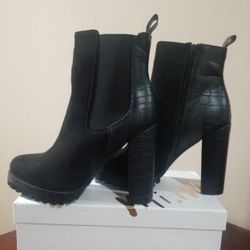 Brand new Ladies Boots black 