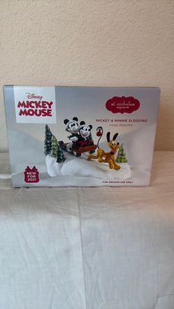 Mickey & Minnie sledding