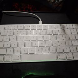  Magic Keyboard And Steel Series Rival 3 Gaming Mouse