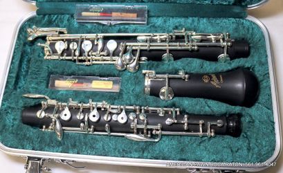 Accent OB591G Oboe premium student-level oboe with hard case 