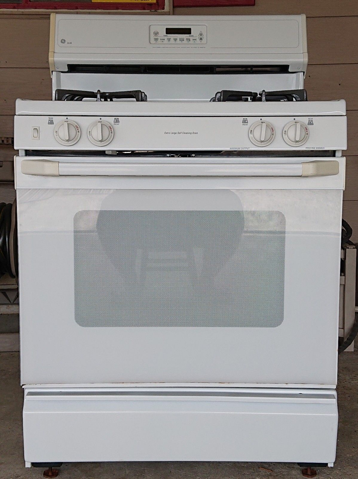 GE XL44 Gas Stove /Range for Sale in Winter Haven, FL OfferUp