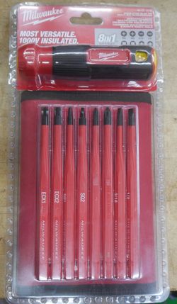 Milwaukee 48-22-2218 8-in-1 1000V Insulated Slim Tip Multi-Bit Screwdriver Set.