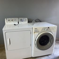 Whirlpool Front Load Washer & Dryer Set – Works Great