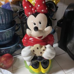 Minnie Mouse Cookie