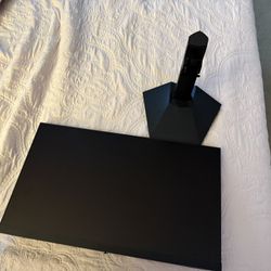 27in Gaming Monitor With Stand