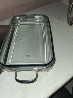 Glass Baking Dish with Metal Carrier