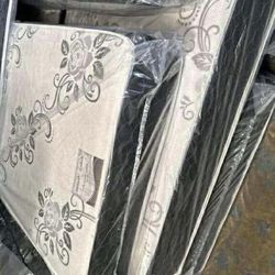 Deluxe Brand Twin Size Mattress Set 