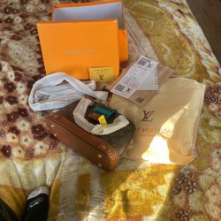 Louis Vuitton Purse 