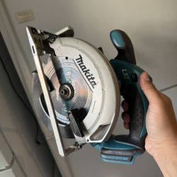 Makita 18V LXT 5-3/8" Circular Trim Saw