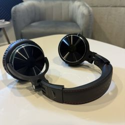    OneOdio Wired over-Ear Headphones with Mic